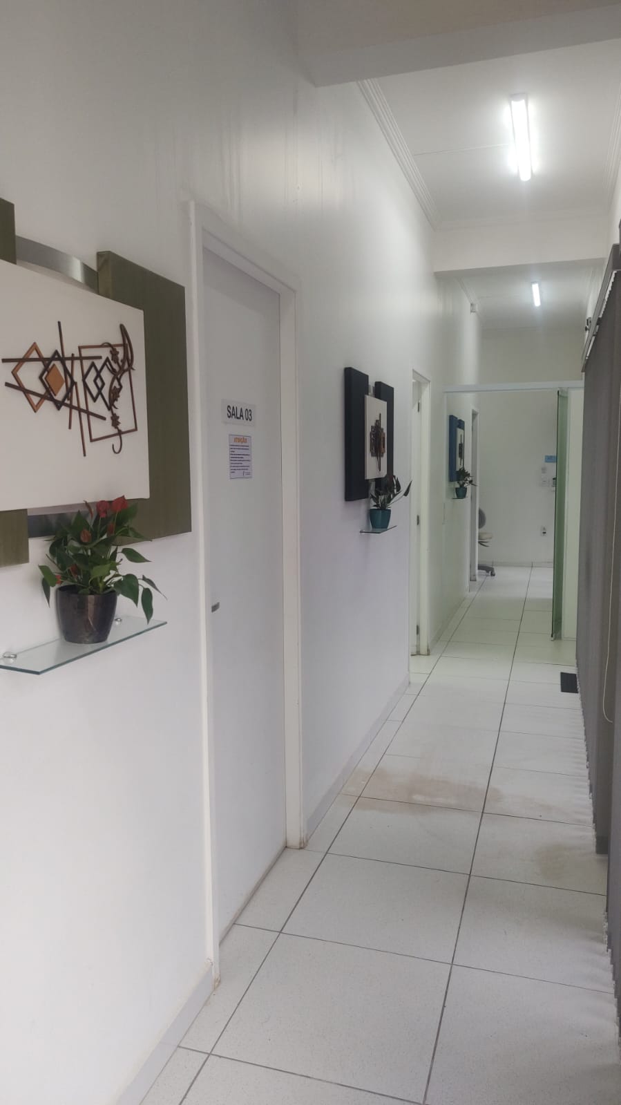 Corredor interno da Exatta Odontologia Especializada